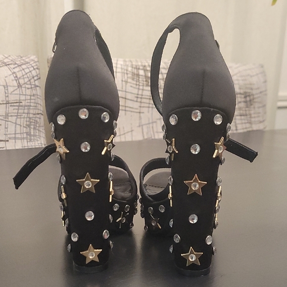 Steve Madden Black Studded Block Heel Heels - Picture 4 of 10
